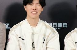 爱游戏体育-TheShy新星爆冷表现惊艳，篮网未来可期！的简单介绍