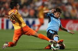 AYX-Uzi连续三场比赛得分超过出色发挥，巴塞罗那不断突破！赢得满堂喝彩(uzi比赛视频大全集)